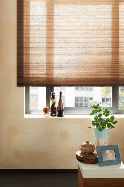 Pleated Blind Systems, SG 8500, Olivite Dustblock® Col 10027, AO10