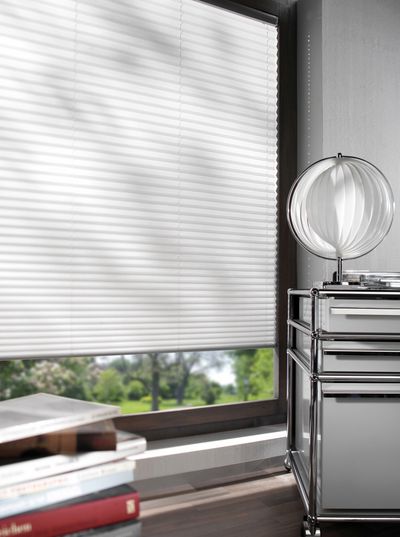 Pleated Blind Systems, SG 8500, Crepe Topar® FR, Col 10108, AE10