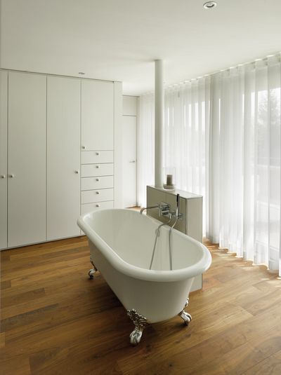 Curtain Systems, SG 6010, Colorama 1, Room shot "Private Home", Gümligen, Switzerland, Wave